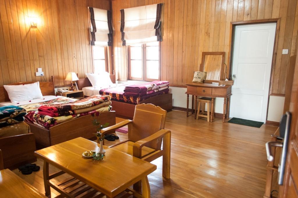 קלאו Pine Hill Resort מראה חיצוני תמונה