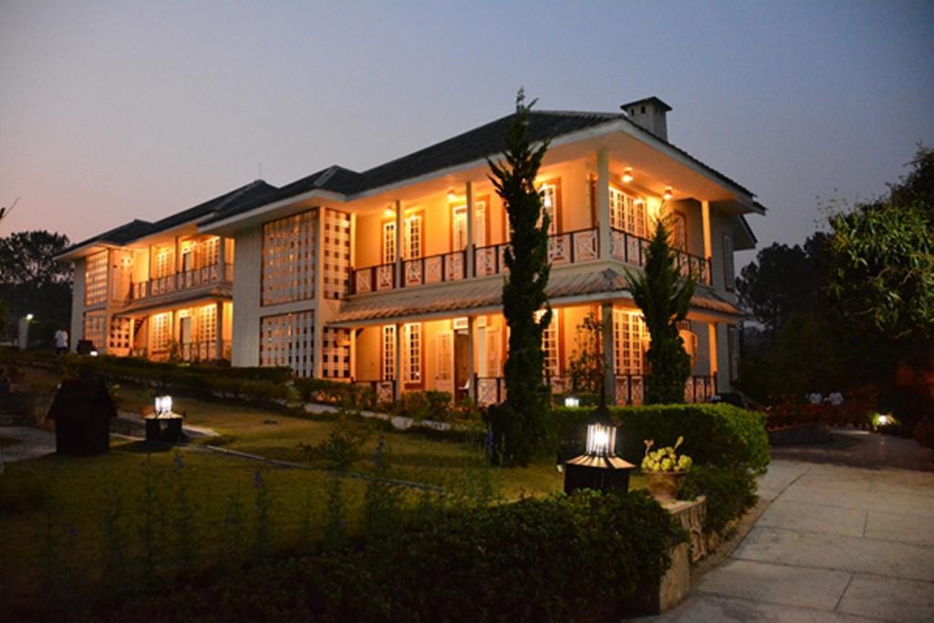קלאו Pine Hill Resort מראה חיצוני תמונה