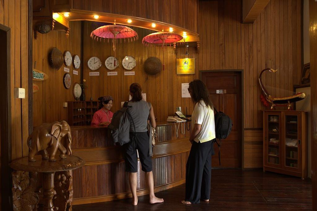 קלאו Pine Hill Resort מראה חיצוני תמונה