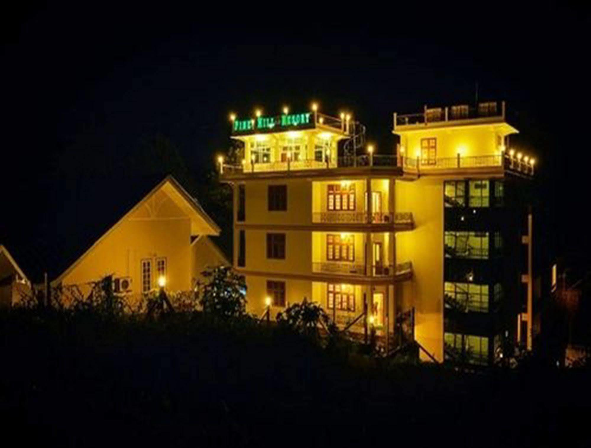 קלאו Pine Hill Resort מראה חיצוני תמונה
