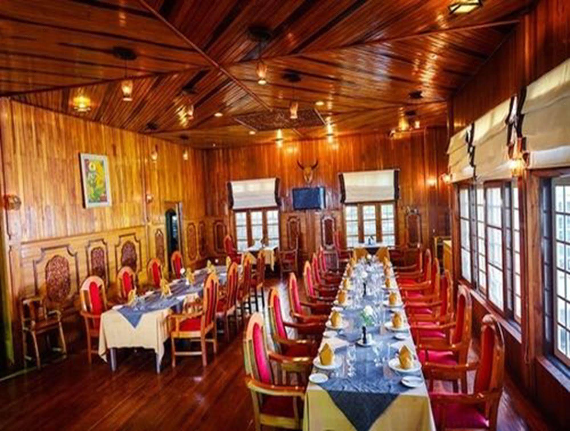 קלאו Pine Hill Resort מראה חיצוני תמונה