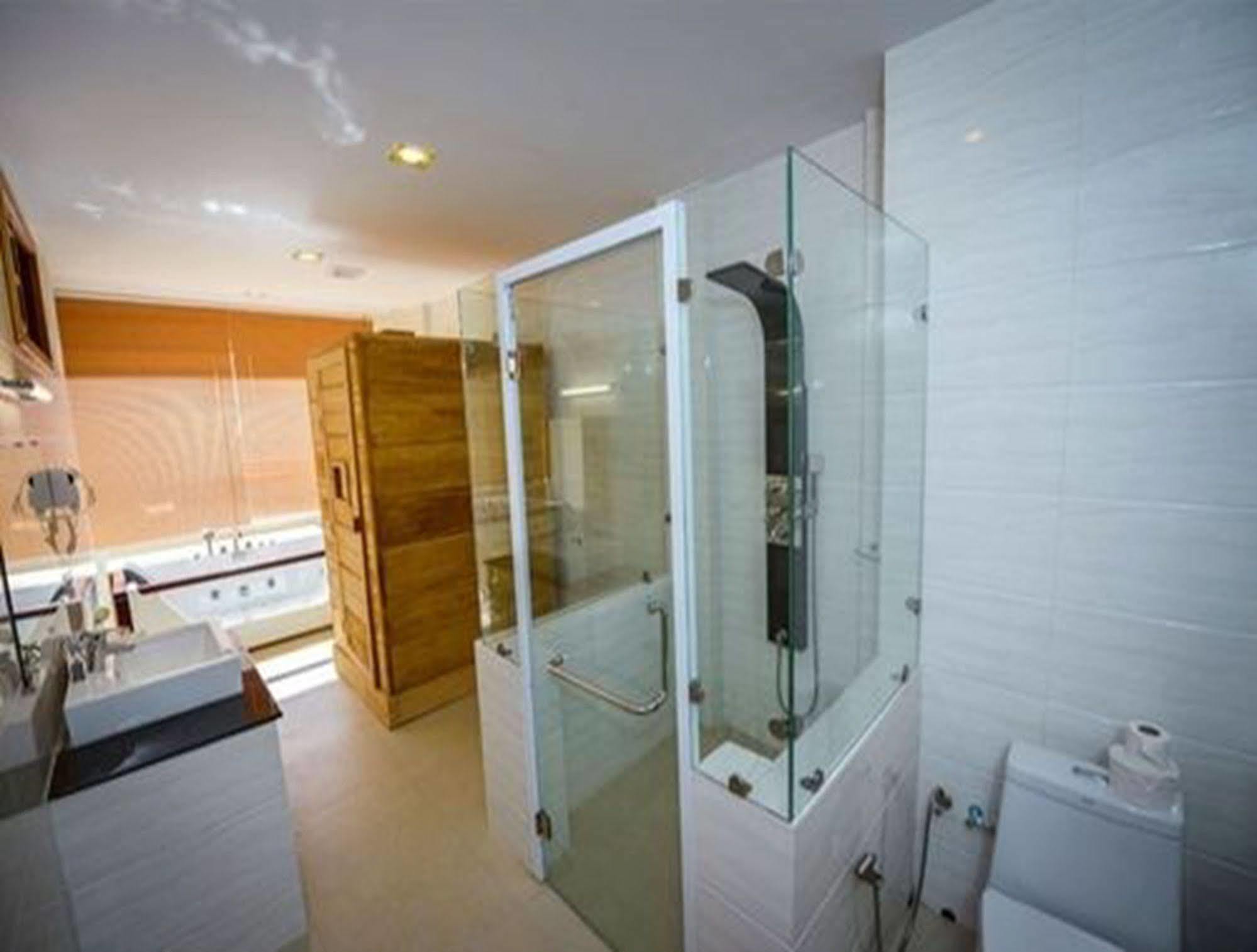 קלאו Pine Hill Resort מראה חיצוני תמונה