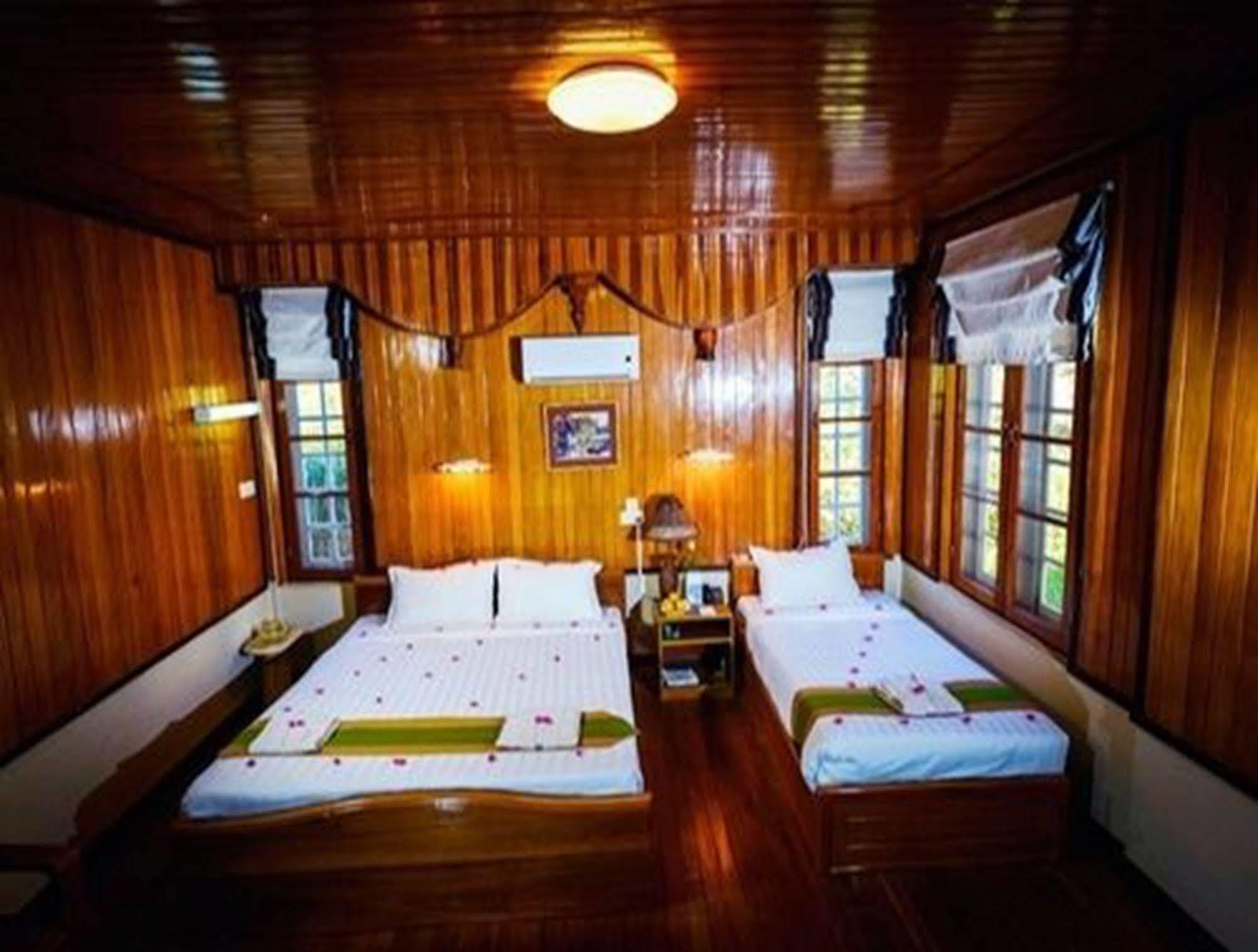 קלאו Pine Hill Resort מראה חיצוני תמונה