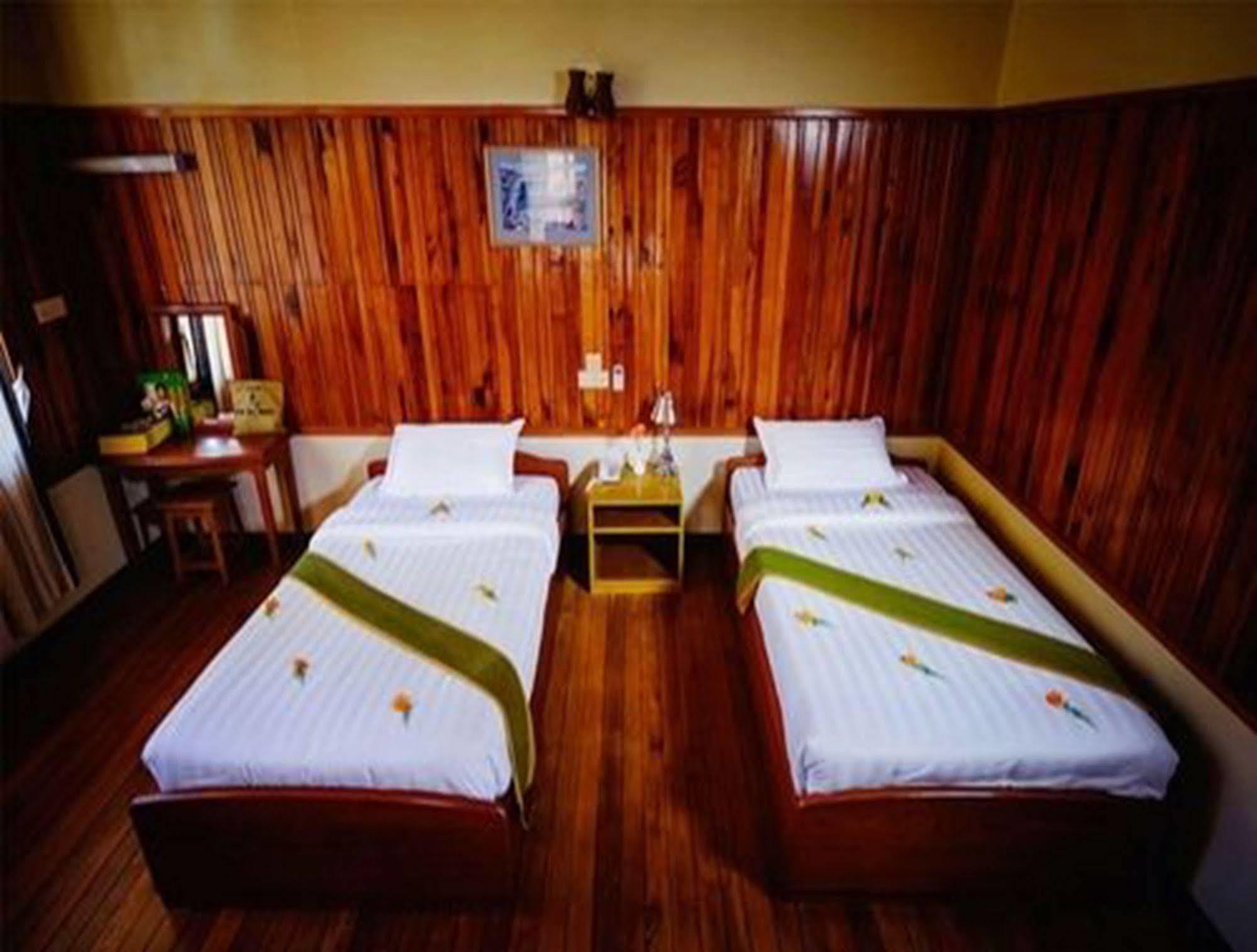 קלאו Pine Hill Resort מראה חיצוני תמונה